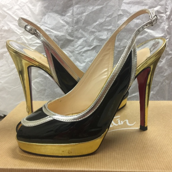 Christian Louboutin Shoes - Christian Louboutin FoxTrot Pump 35
